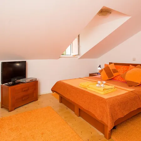 Ivana דוברובניק