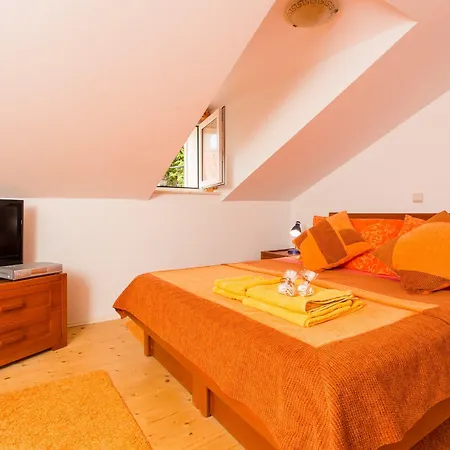 Ivana Appartement *